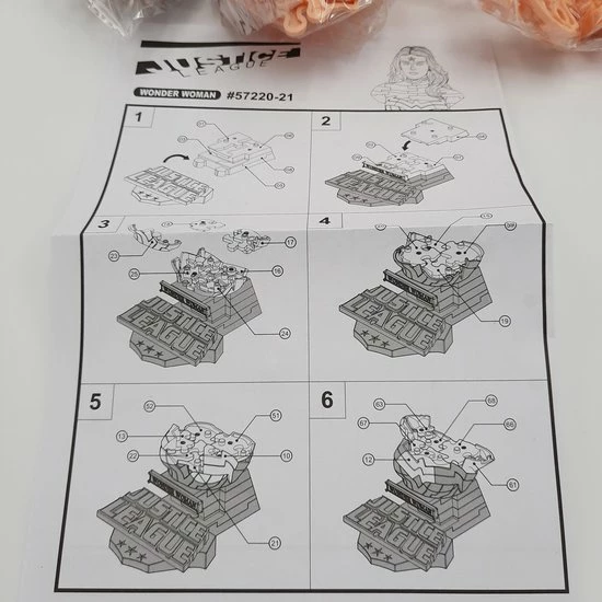 Happy Well DC Comics - 3D Puzzel - Wonder Woman - Justice League - Figuur - Beeld (Solid - 72 Puzzel Stukjes) 8 Happy Well DC Comics - 3D Puzzel - Wonder Woman - Justice League - Figuur - Beeld (Solid - 72 Puzzel Stukjes) - Afbeelding 8